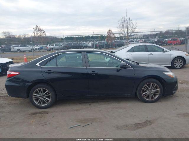 Toyota Camry Se Image 16