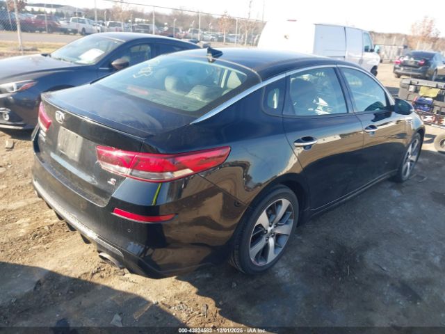 Kia Optima S Image 12