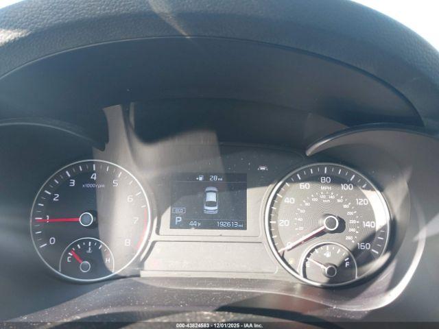 Kia Optima S Image 14