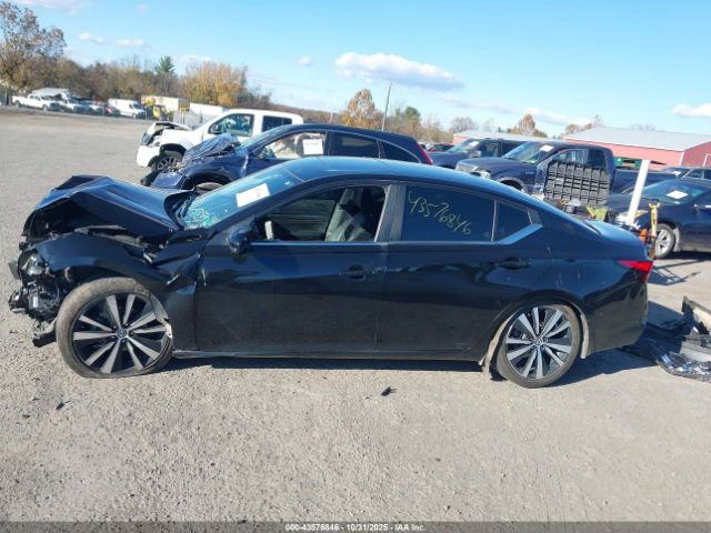 Nissan Altima Sr Fwd Image 15