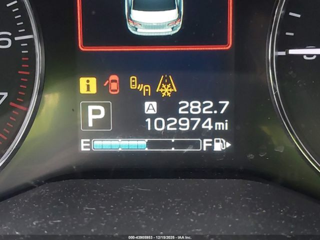 Subaru Crosstrek 2.0i Limited Image 4