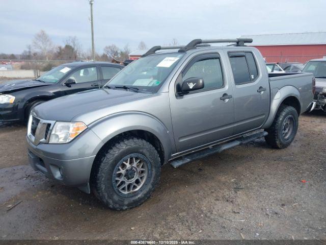 Nissan Frontier Sv Image 2