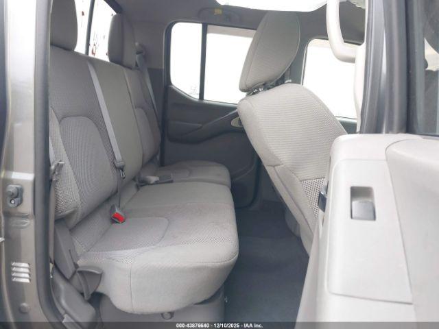 Nissan Frontier Sv Image 11