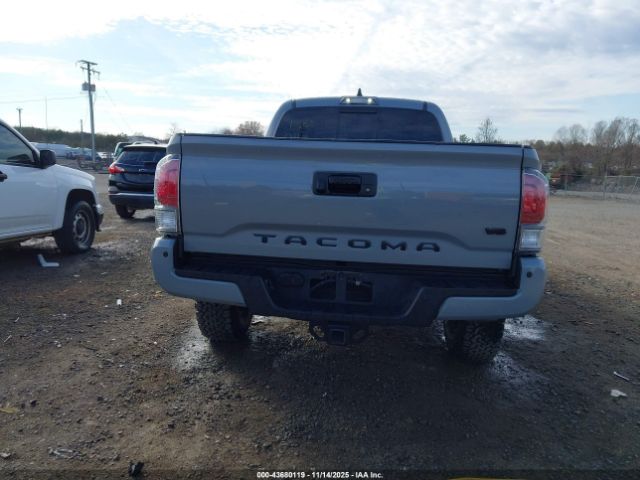 Toyota Tacoma Trd Off-road Image 11