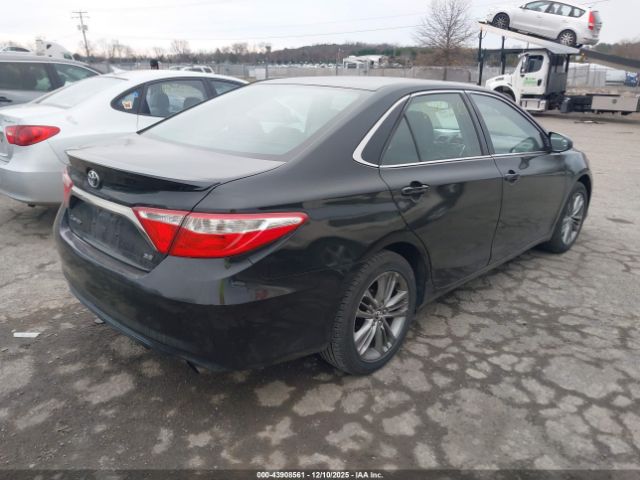 Toyota Camry Se Image 6