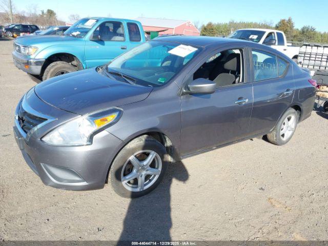 Nissan Versa 1.6 Sv Image 2