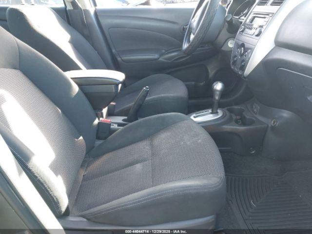 Nissan Versa 1.6 Sv Image 5