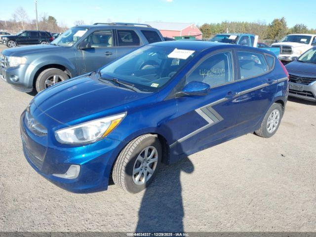 Hyundai ACCENT Gs Image 4