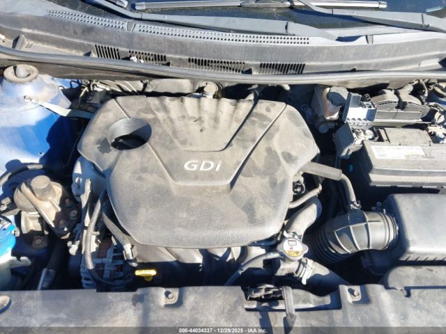 Hyundai ACCENT Gs Image 2