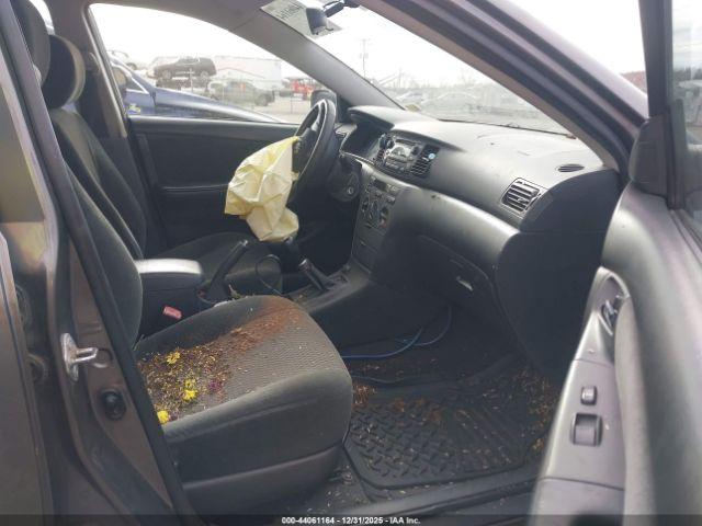 Toyota Corolla S Image 5