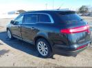 Lincoln MKT Standard Image 16