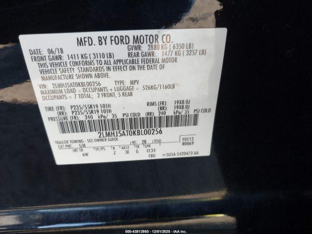 Lincoln MKT Standard Image 5