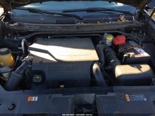 Lincoln MKT Standard Image 9