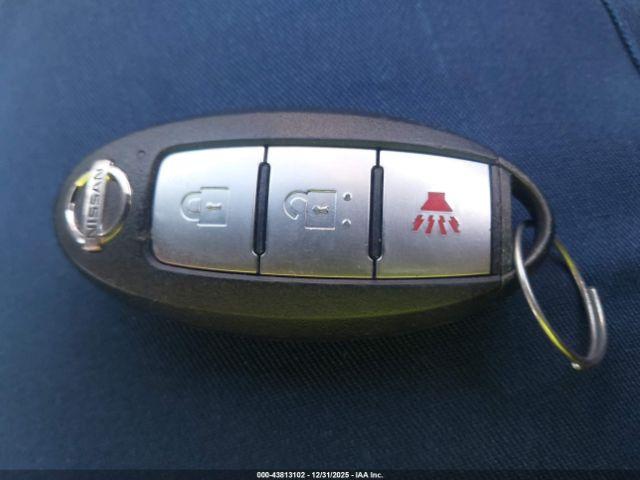 Nissan Rogue S Intelligent Awd Image 7