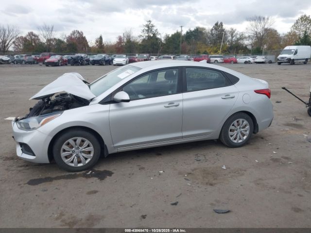 Hyundai ACCENT Se Image 12