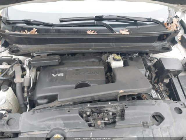 Nissan Pathfinder S Image 10