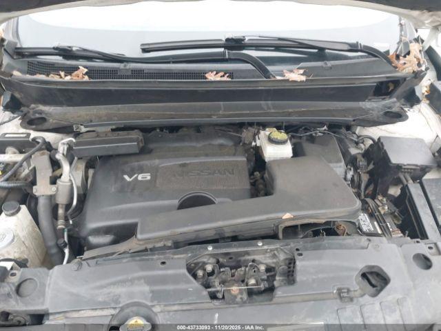 Nissan Pathfinder S Image 10