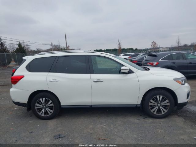 Nissan Pathfinder S Image 15