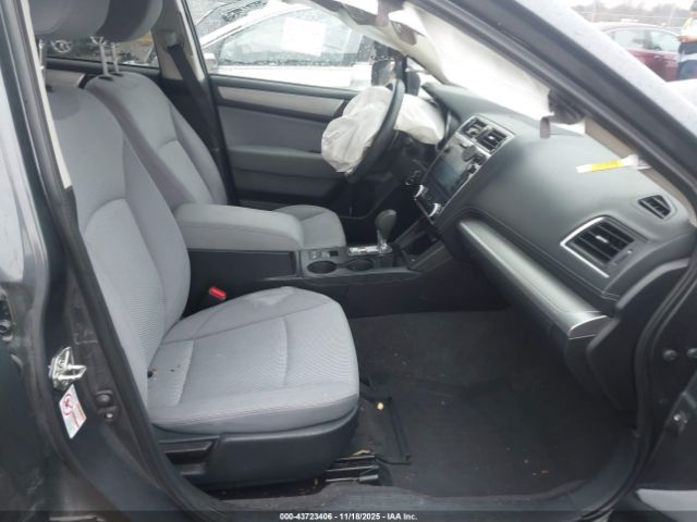 Subaru Outback 2.5i Premium Image 2