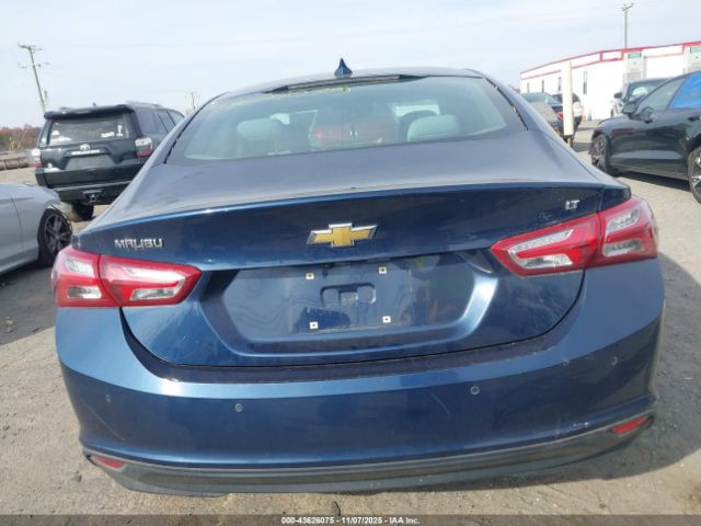 Chevrolet Malibu Fwd Lt Image 12