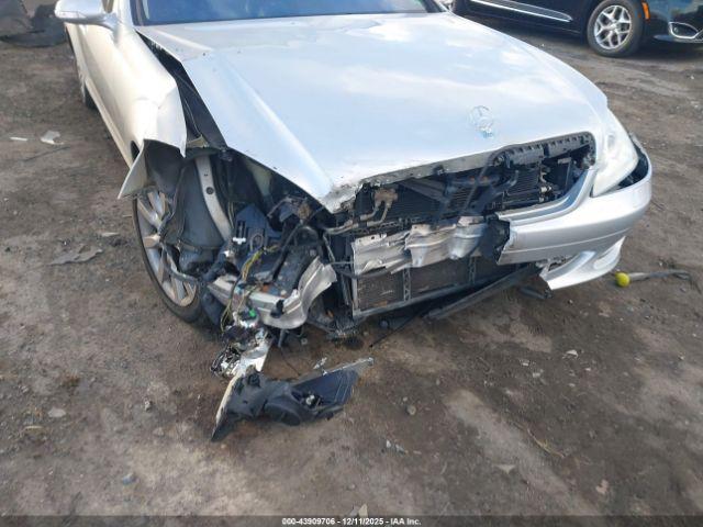 Mercedes-Benz S-Class 4matic Image 4