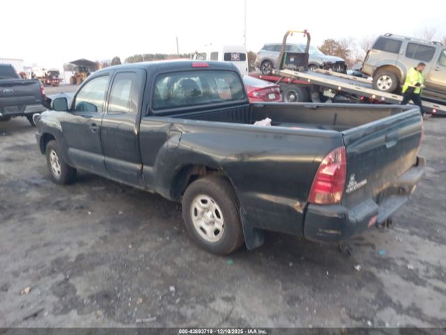 Toyota Tacoma Image 3