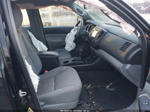 Toyota Tacoma Image 7