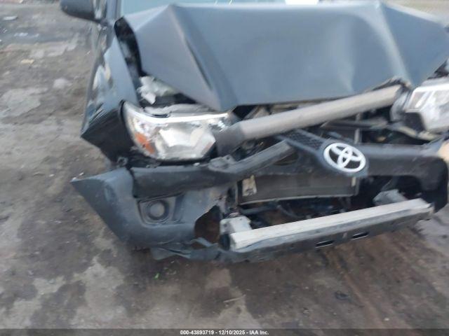 Toyota Tacoma Image 8