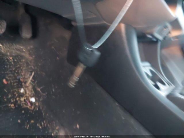 Toyota Tacoma Image 9