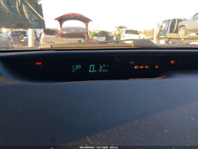 Toyota Prius Touring Image 9