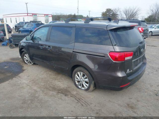 Kia Sedona Lx Image 14