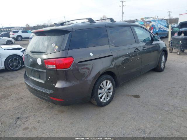 Kia Sedona Lx Image 16