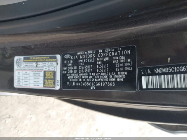 Kia Sedona Lx Image 12