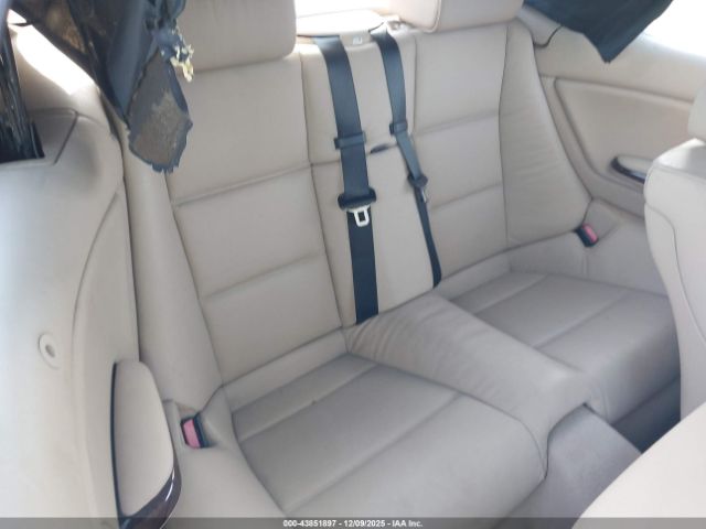 BMW 3 Series Image 6