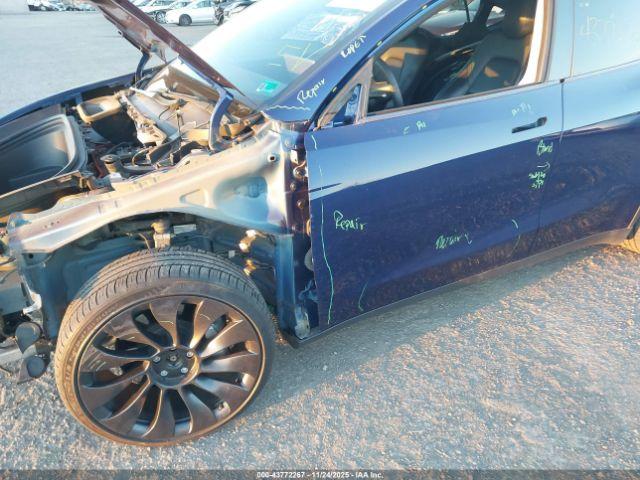 Tesla Model Y Image 9