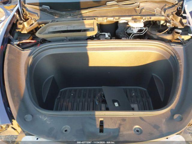 Tesla Model Y Image 17