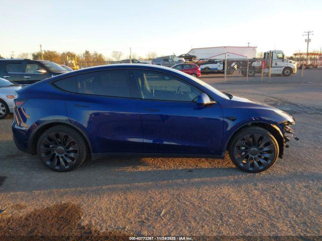 Tesla Model Y Image 2
