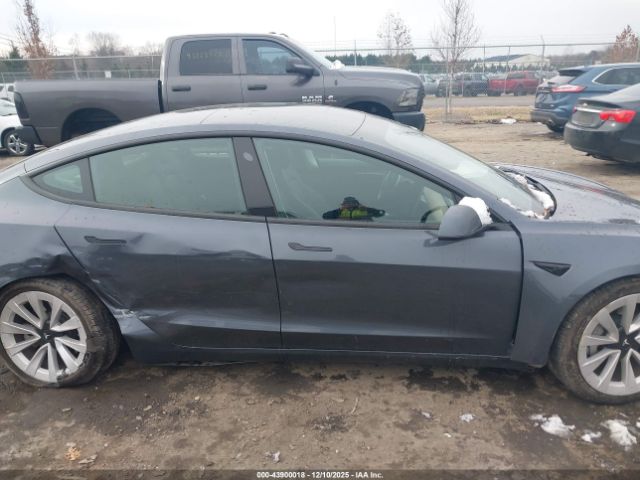 Tesla Model 3 Long Range Dual Motor All-wheel Drive Image 10