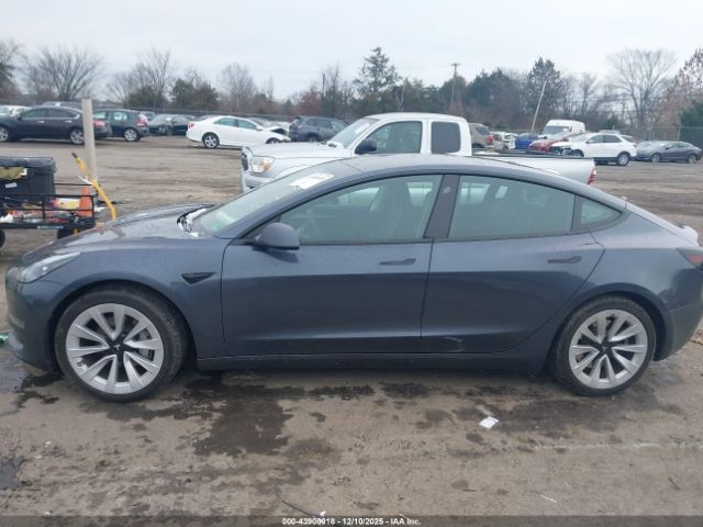 Tesla Model 3 Long Range Dual Motor All-wheel Drive Image 2