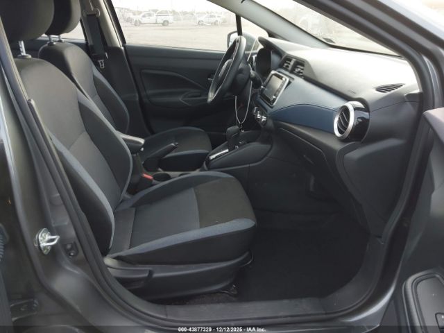 Nissan Versa 1.6 Sv Image 10