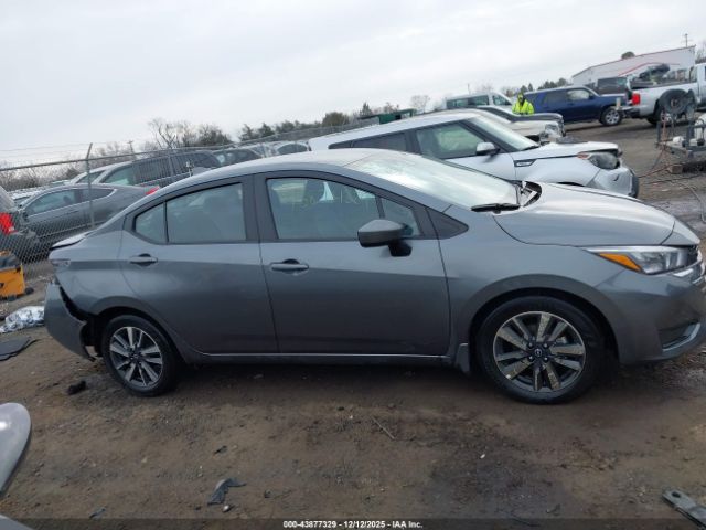 Nissan Versa 1.6 Sv Image 16