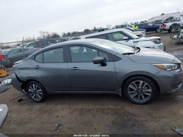 Nissan Versa 1.6 Sv Image 16