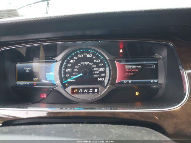 Ford Taurus Limited Image 11