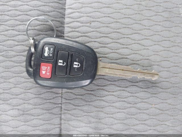 Toyota Corolla Le Image 8