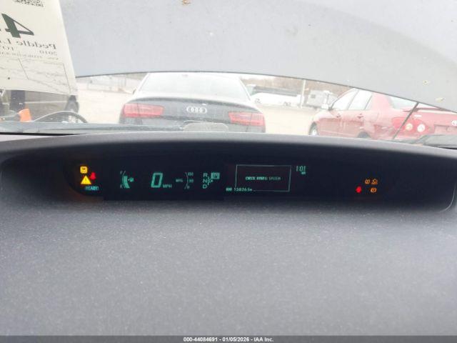 Toyota Prius Iii Image 7