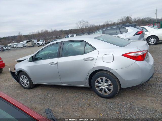 Toyota Corolla L Image 8