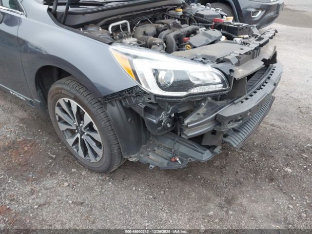 Subaru Outback 2.5i Limited Image 15