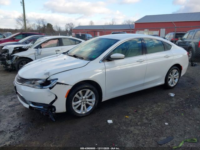 Chrysler 200 Limited Platinum Image 5