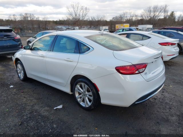Chrysler 200 Limited Platinum Image 2
