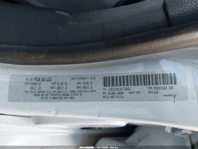 Chrysler 200 Limited Platinum Image 6